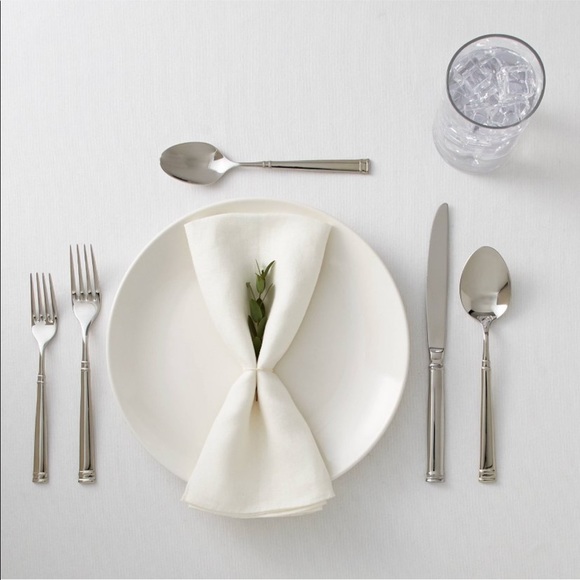 NIB 20-Piece Stainless Steel Hartford Silverware Set by Threshold - Picture 2 of 7